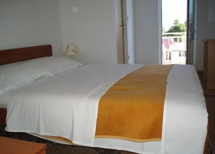 Apartment Mia Orebic